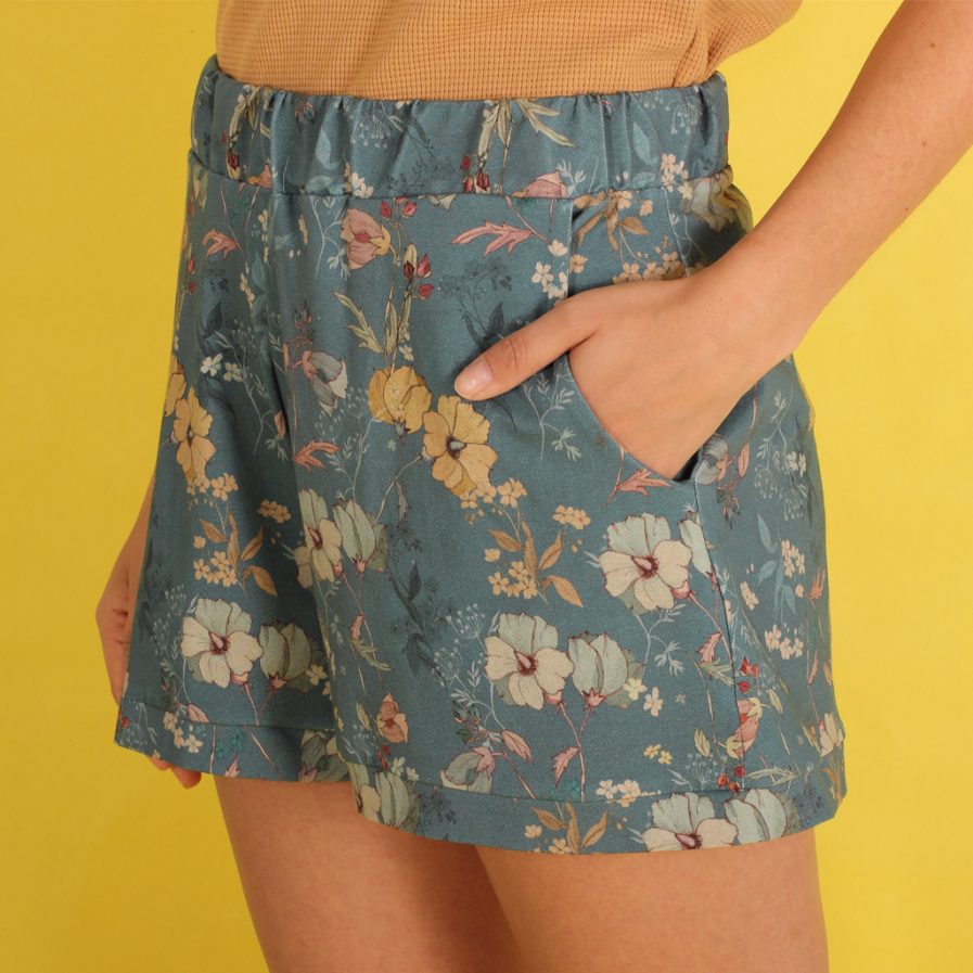 Blumen Shorts