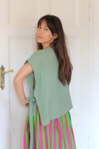 Deda Wickelbluse seitlich gebunden – Zero Waste Bluse Bio-Baumwolle ManduTrap